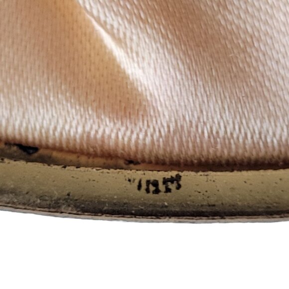 Vintage Black Kiss Lock Clasp Purse Hand Embroidered Rose Vines and Flowers - Picture 10 of 10